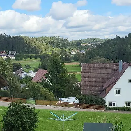 Yulias Hause בית אירוח