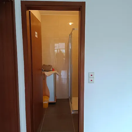 בית אירוח Yulias Hause