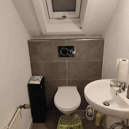 Yulias Hause בית אירוח *